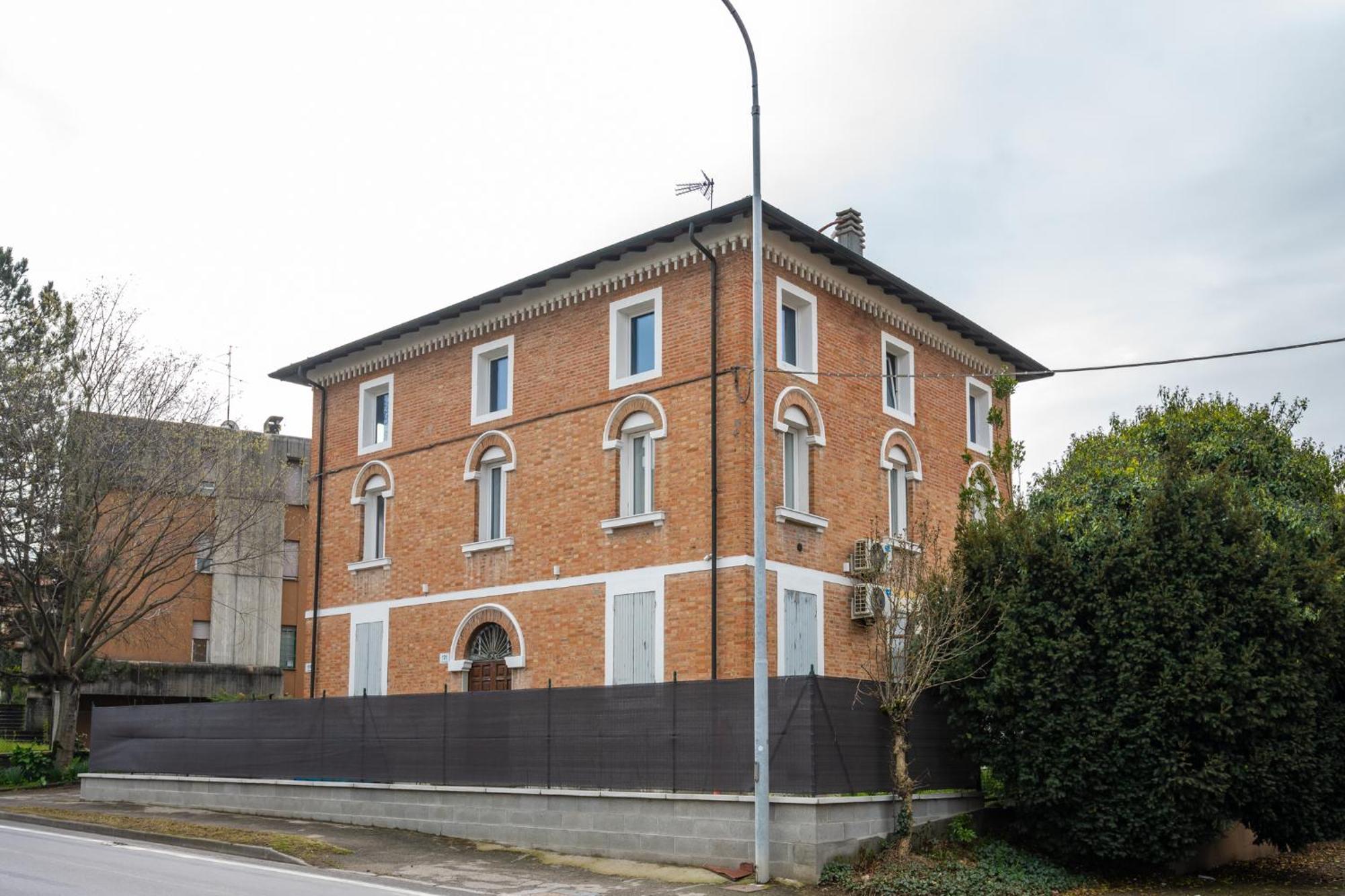 Villa Teresa Struttura Tra Ferrari E Lambrusco Solignano Nuovo Exterior foto